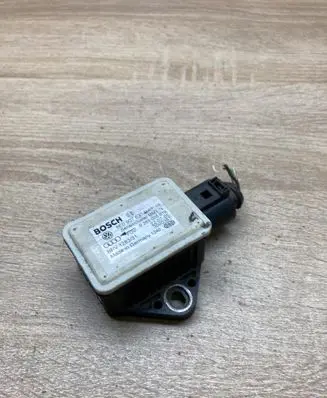 Audi A4 S4 B6 8E 8H ESP acceleration yaw rate sensor 8E0907637B 0265005618