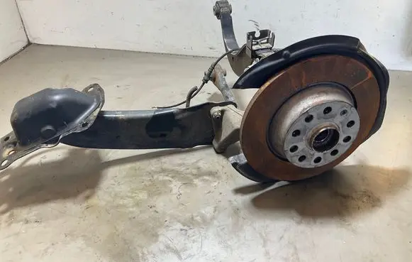 Audi Q3 8U Rear wheel hub spindle/knuckle 
