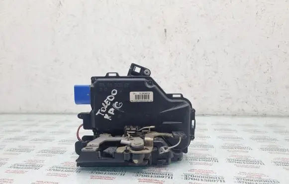 Seat Toledo III (5P) Rear door lock 7L0839015