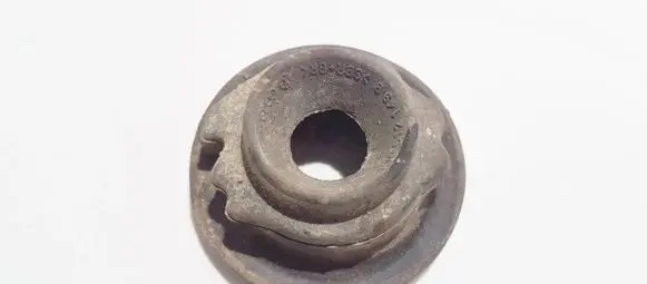 Volkswagen Bora Front coil spring rubber mount 1j0512149b