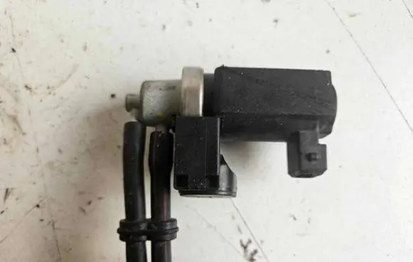 KIA Ceed Turbo solenoid valve 70027200