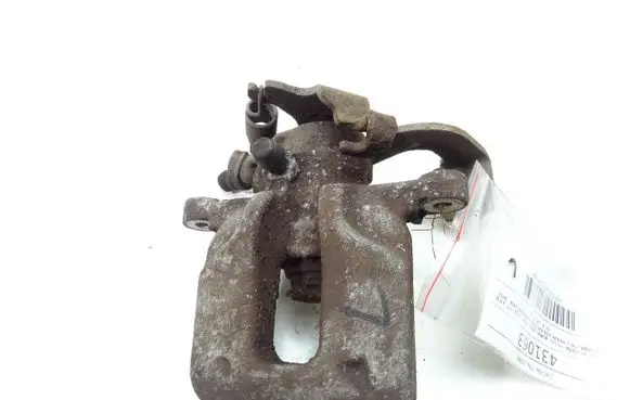 Toyota Auris 150 Rear brake caliper 