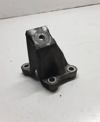 Audi A6 S6 C6 4F Engine mounting bracket 4F0199307AA