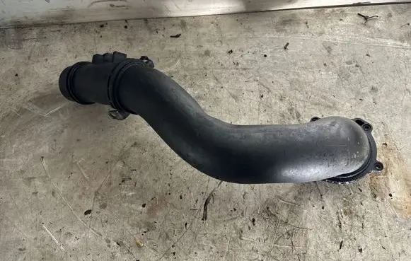 Mercedes-Benz E C207 W207 Intercooler hose/pipe A6510901542
