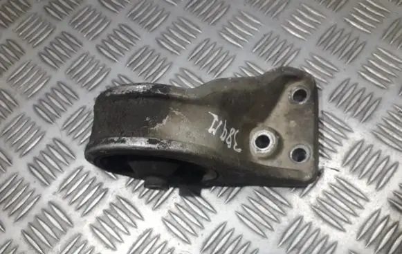 Hyundai Santa Fe Engine mount bracket