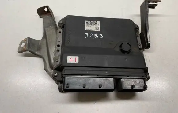 Lexus IS 220D-250-350 Engine control unit/module 8966153700