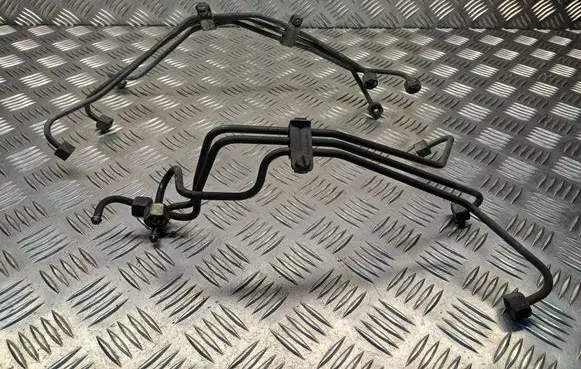 Audi A4 S4 B6 8E 8H Fuel injector supply line/pipe 059130241BE