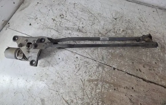 Volvo V50 Front wiper linkage and motor 3397020756