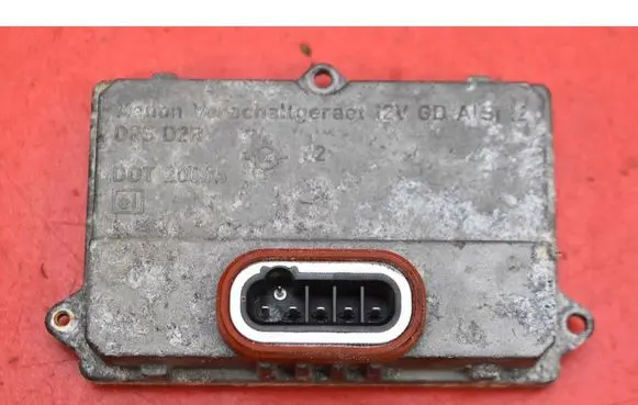 Audi A6 Allroad C5 Voltage converter/converter module 5DV008290-00