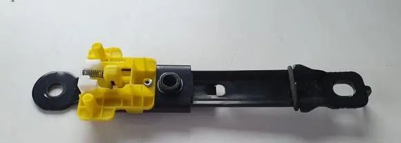 KIA Sportage Seat belt adjustment motor 