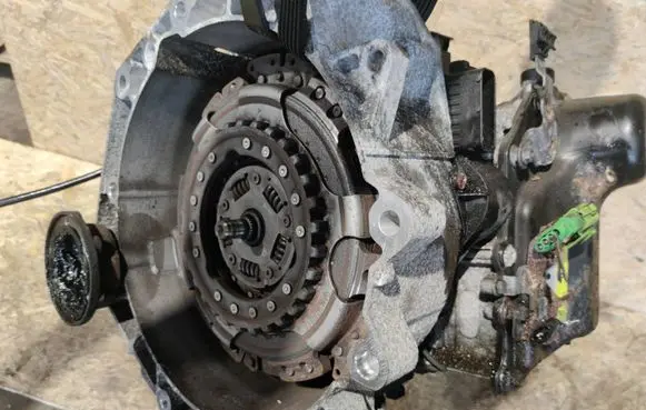 Manual 6 speed gearbox