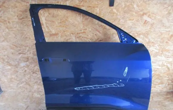 Audi E-tron GT Front door