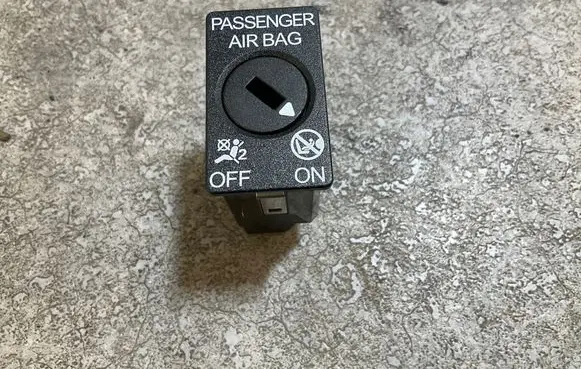 Skoda Octavia Mk3 (5E) Passenger airbag on/off switch 5C5919237