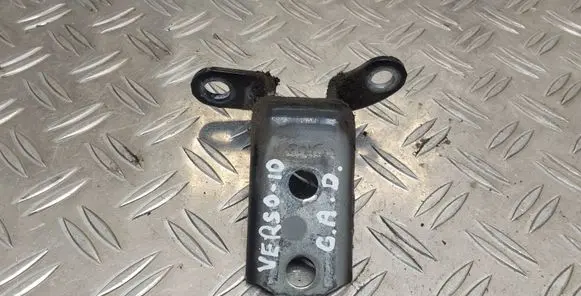 Toyota Verso Rear door lower hinge