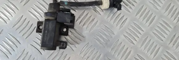 Dodge Nitro Valve vacuum 