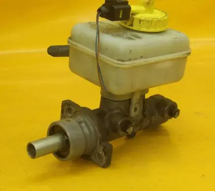 Seat Toledo II (1M) Brake fluid reservoir 21027099