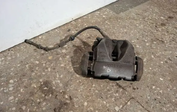 Volvo XC60 Front brake caliper 9147