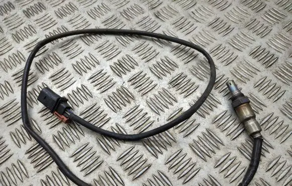 Volkswagen Golf VII Lambda probe sensor 04L906262