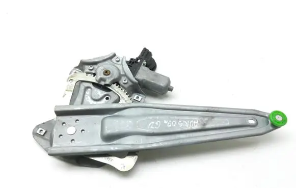 Toyota Auris 150 Rear door window regulator with motor 857200D120