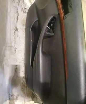 Toyota Avensis T250 Front door card panel trim