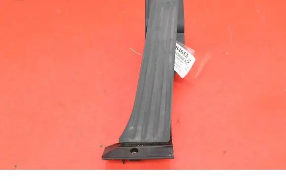 BMW 1 E81 E87 Accelerator throttle pedal 25916010
