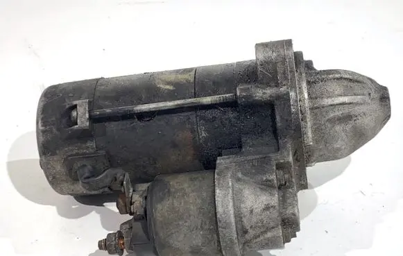 BMW X3 E83 Starter motor 7788680