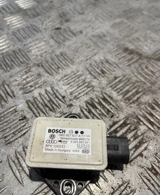 Audi A4 S4 B8 8K ESP acceleration yaw rate sensor 8K0907637A