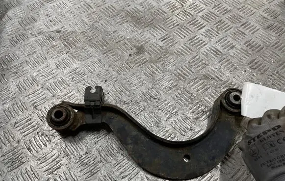 Volkswagen Golf VI Rear upper control arm/wishbone