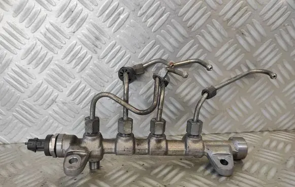Fuel main line pipe