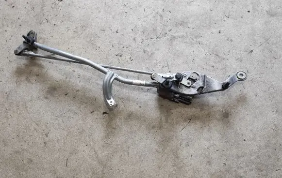 Mercedes-Benz E W213 Front wiper linkage and motor A2138207402