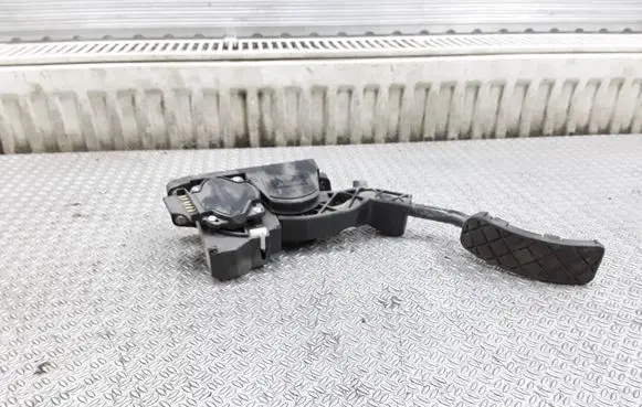 Skoda Octavia Mk1 (1U) Accelerator throttle pedal 1J2721503B 0291002346 281301144