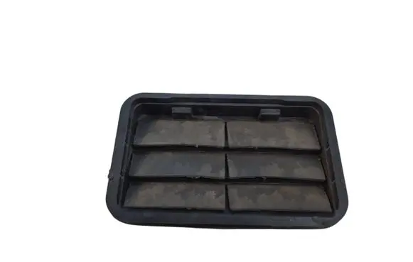 Ford Fusion II Quarter panel pressure vent AG13B280B63 AG13B280B63AC W409A