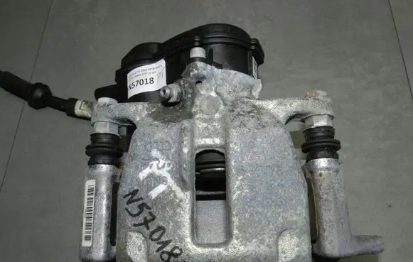 Audi A5 Sportback 8TA Rear brake caliper 32347485