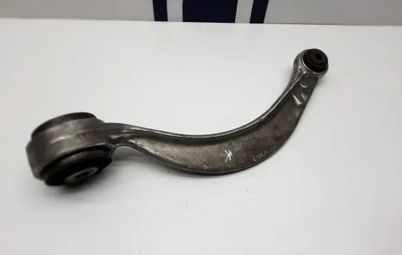 Jaguar XF X250 Front lower control arm/wishbone 3C256