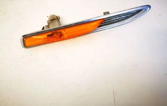 Ford Mondeo MK IV Front fender indicator light 7S7113K354AD