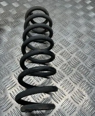 Volkswagen Golf VII Rear coil spring