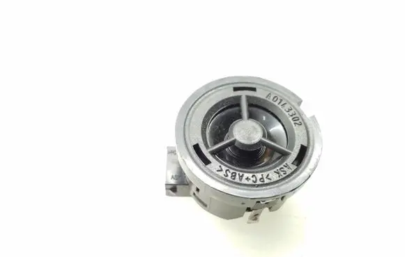 Front door high frequency speaker