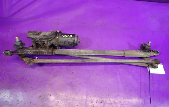 Honda Civic Front wiper linkage and motor WM-71
