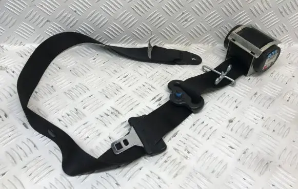 Ford Kuga I Front seatbelt 8V41S61295AD