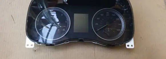Hyundai Tucson TL Speedometer (instrument cluster) 94001D7630