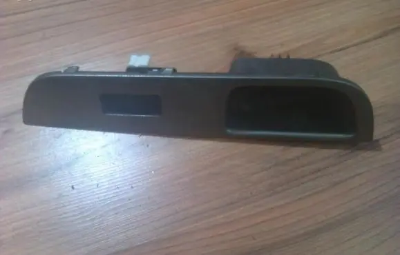 Nissan Tiida C11 Electric window control switch 82961el11a