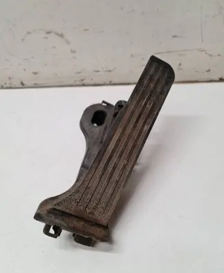 Volkswagen Jetta V Accelerator throttle pedal 1K1721503L 6PV00860000
