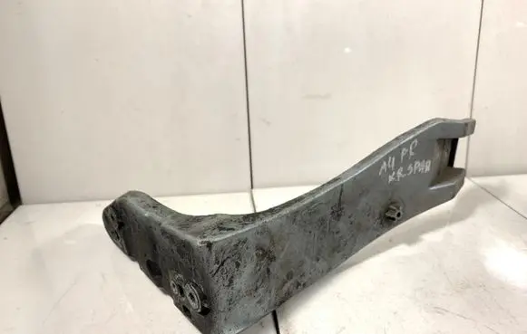Audi A4 S4 B6 8E 8H Fender mounting bracket 8E0821137B