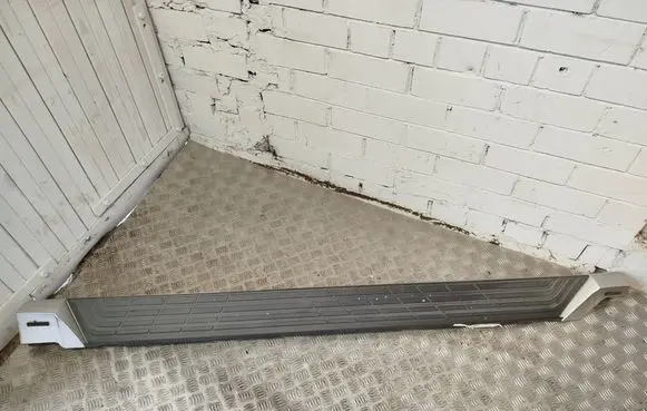 Mitsubishi Pajero Sill 7656A043 7656A045