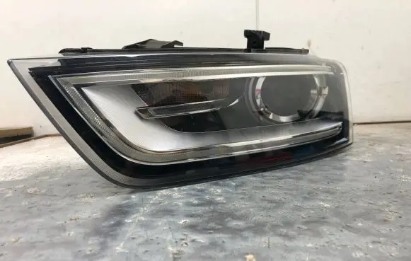 Audi Q3 8U Headlight/headlamp 8U0941005