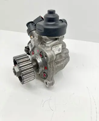 Audi A4 S4 B8 8K Fuel injection high pressure pump 059130755BK 0445010646 09110308