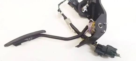Toyota Corolla Verso AR10 Accelerator throttle pedal 822230F040C