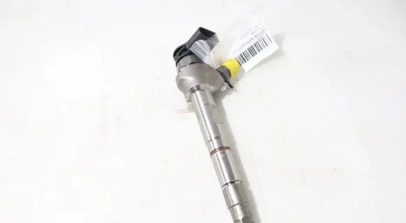 Volkswagen Caddy Fuel injector 0445110835