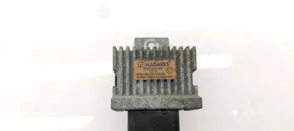 Land Rover Evoque I Glow plug pre-heat relay 9663824880 AV6112A343BA PBCV812