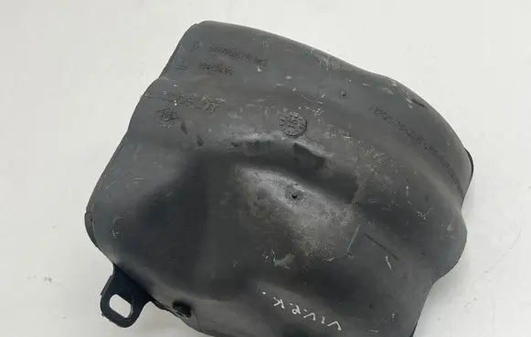 Opel Vivaro Air intake duct part 687796862R 93452499